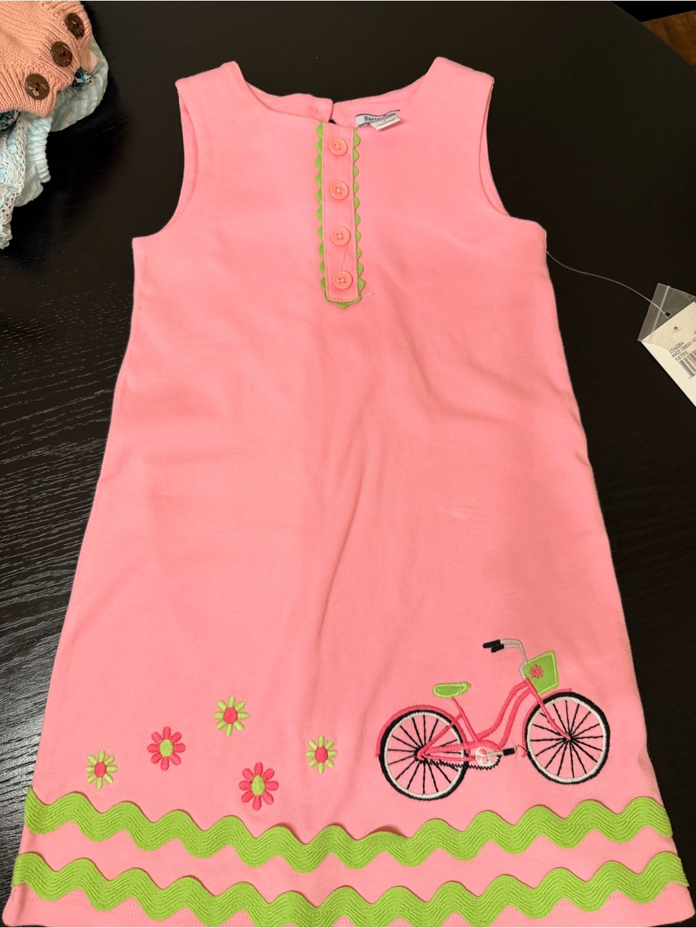 Hartstrings Pink Button Embellishment Tag